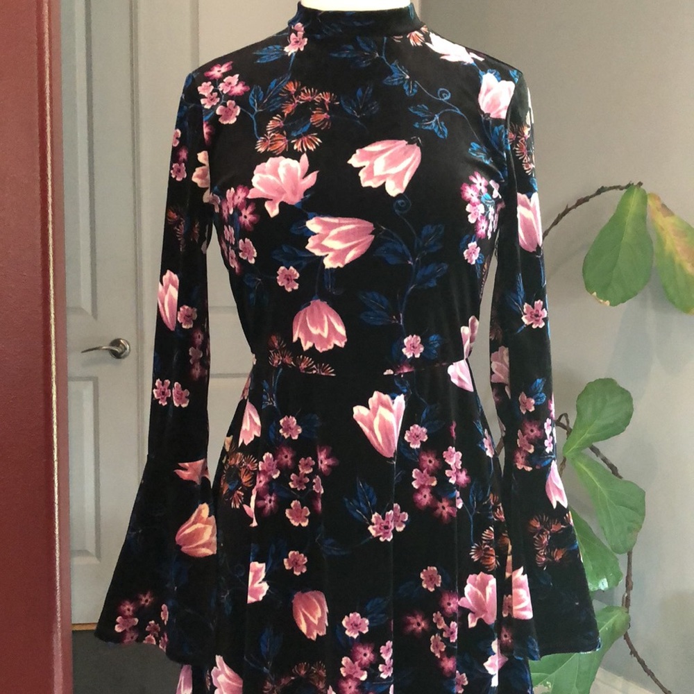 “As You Wish” Bell Sleeves Black Floral Medium Polyester Dress